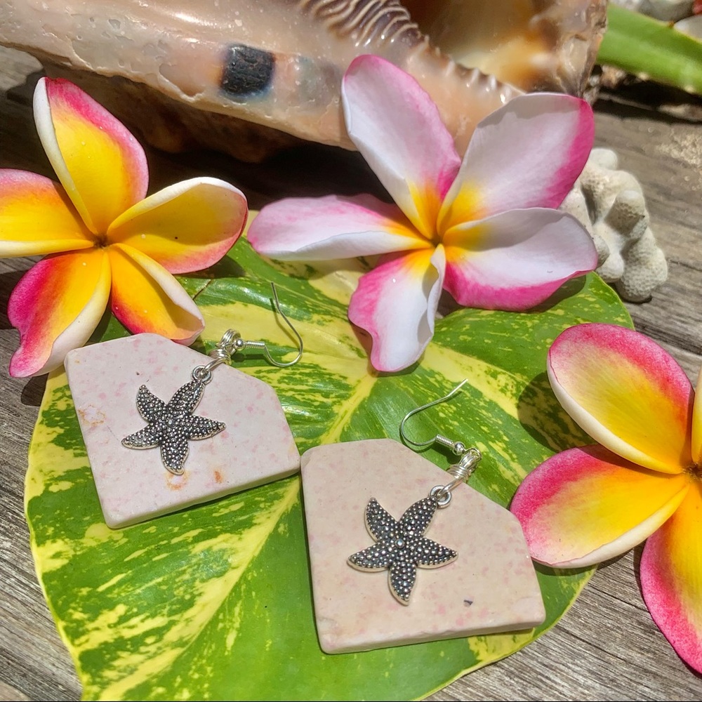 Sea tumbled tiles starfish charm earrings - Picture 1 of 2